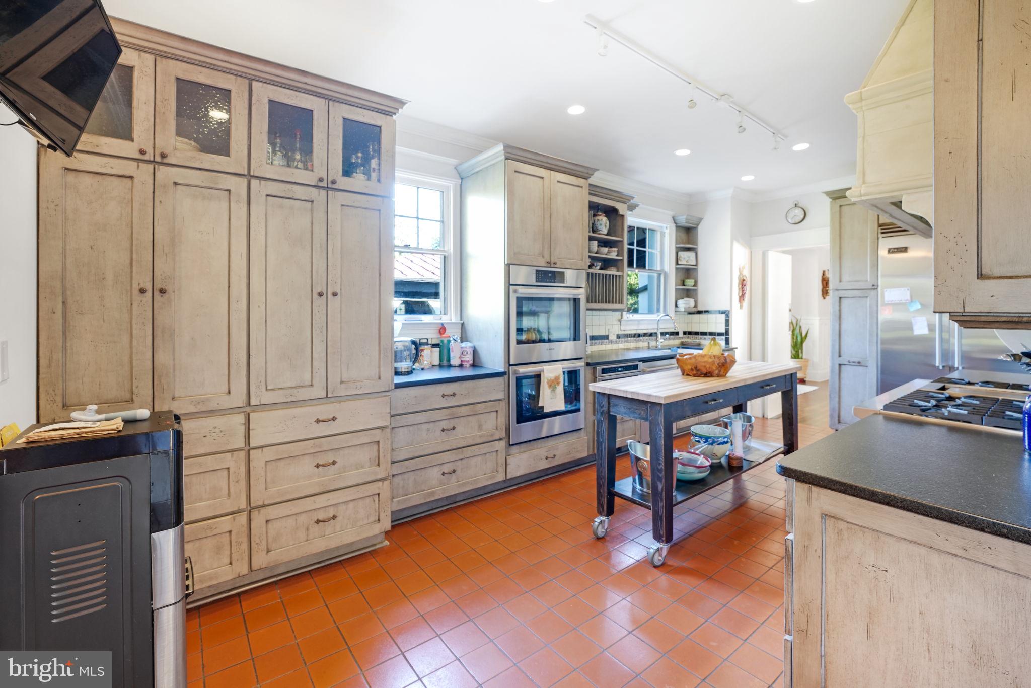 2733 35th Street Northwest Washington, DC 20007 - Photo 20 of 61 Kitchen