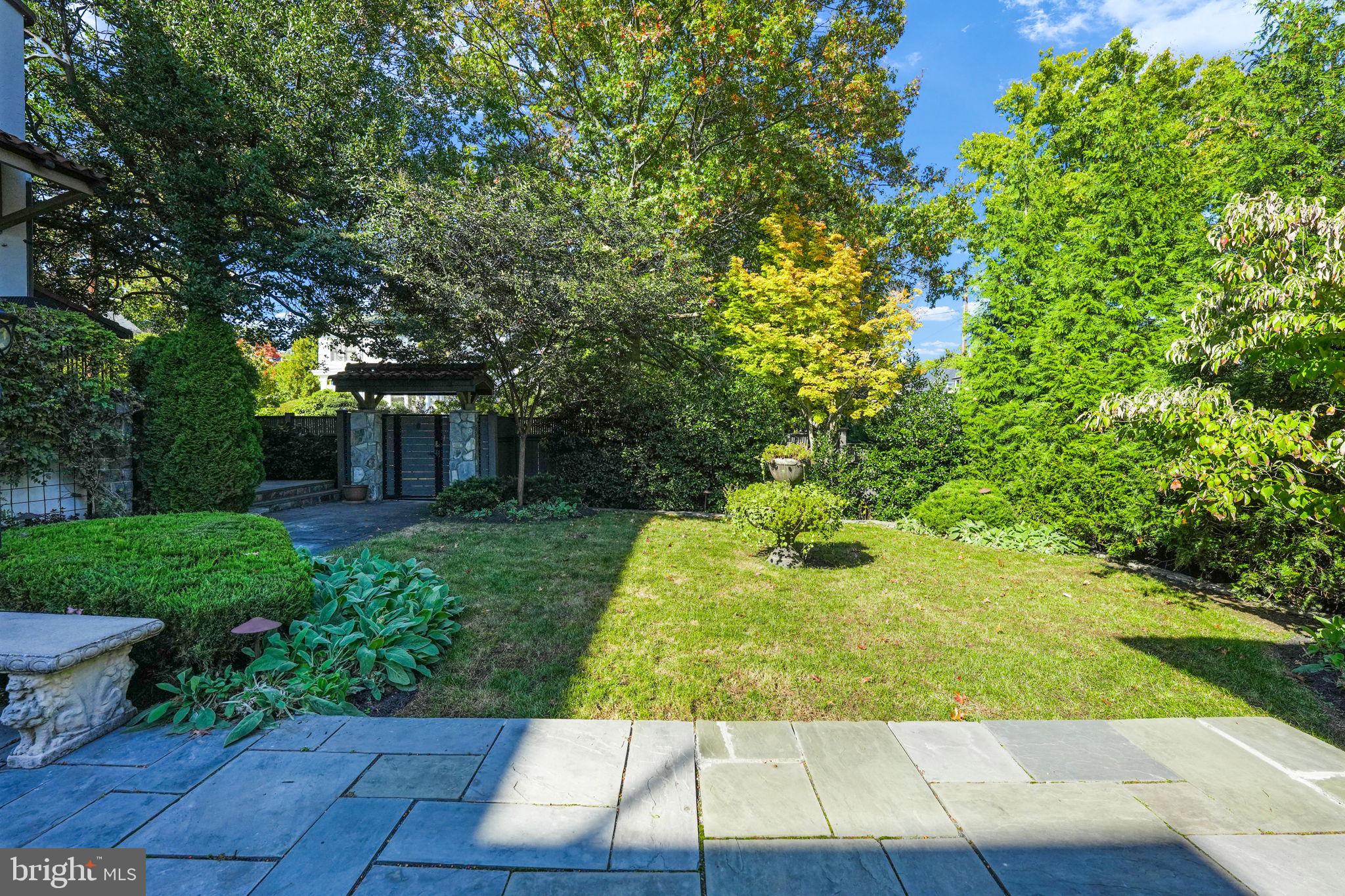 2733 35th Street Northwest Washington, DC 20007 - Photo 58 of 61 Spectacular gardens