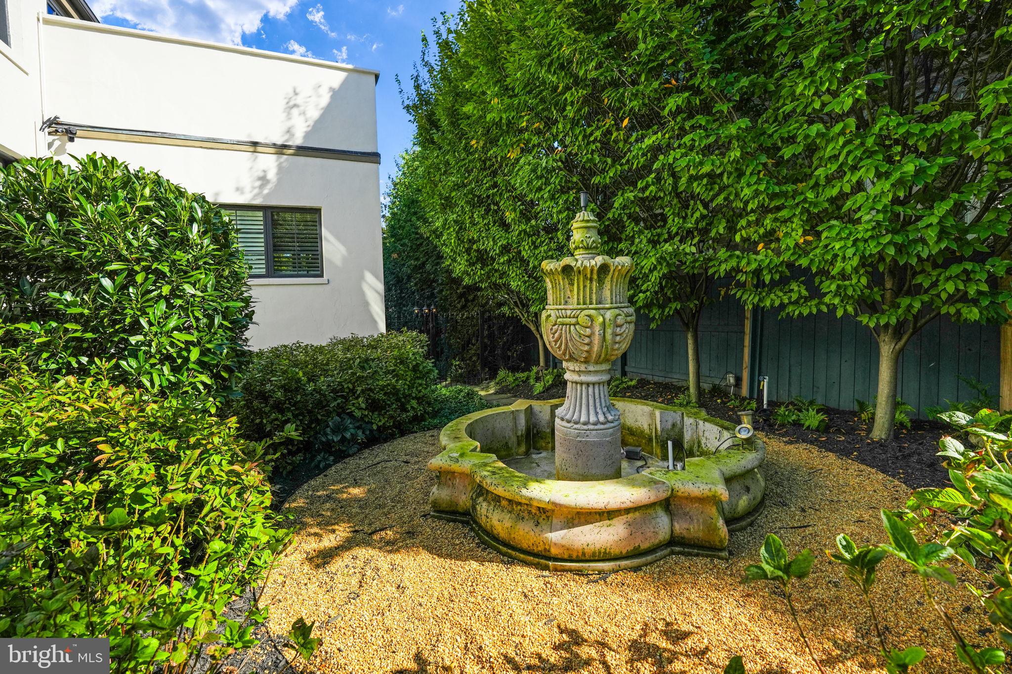 2733 35th Street Northwest Washington, DC 20007 - Photo 61 of 61 Spectacular gardens