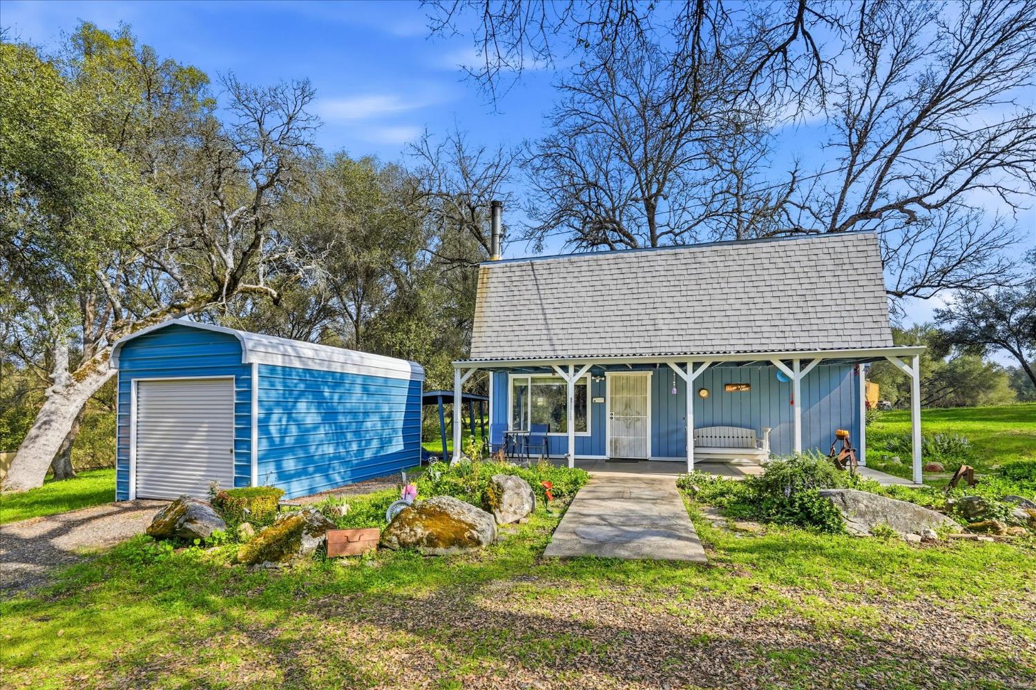 31325 Delaware Road Coarsegold, CA 93614 - Photo 3 of 39