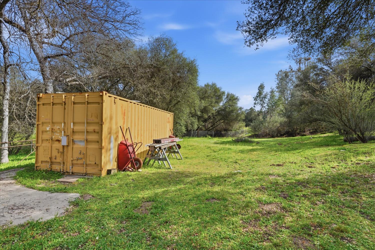 31325 Delaware Road Coarsegold, CA 93614 - Photo 35 of 39