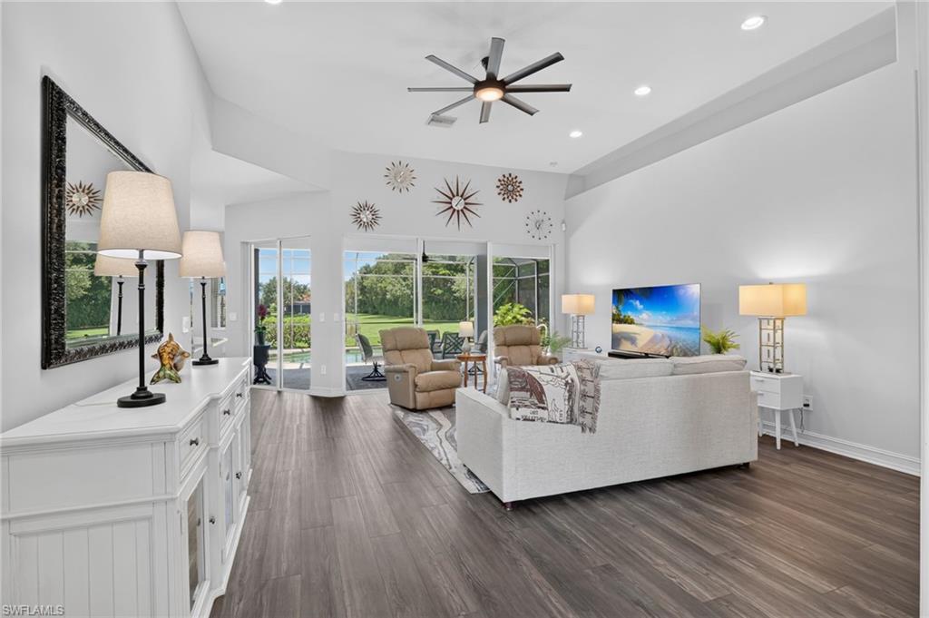 6062 Divot Court Naples, FL 34113 - Photo 5 of 41