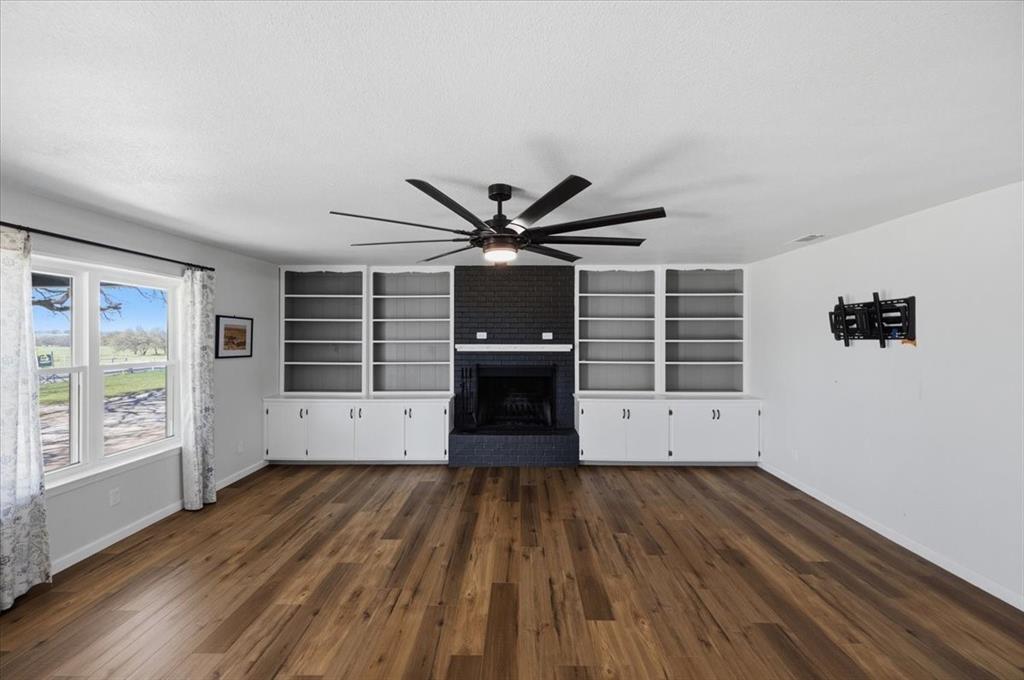 102 Middleton Court Weatherford, TX 76087 - Photo 11 of 34