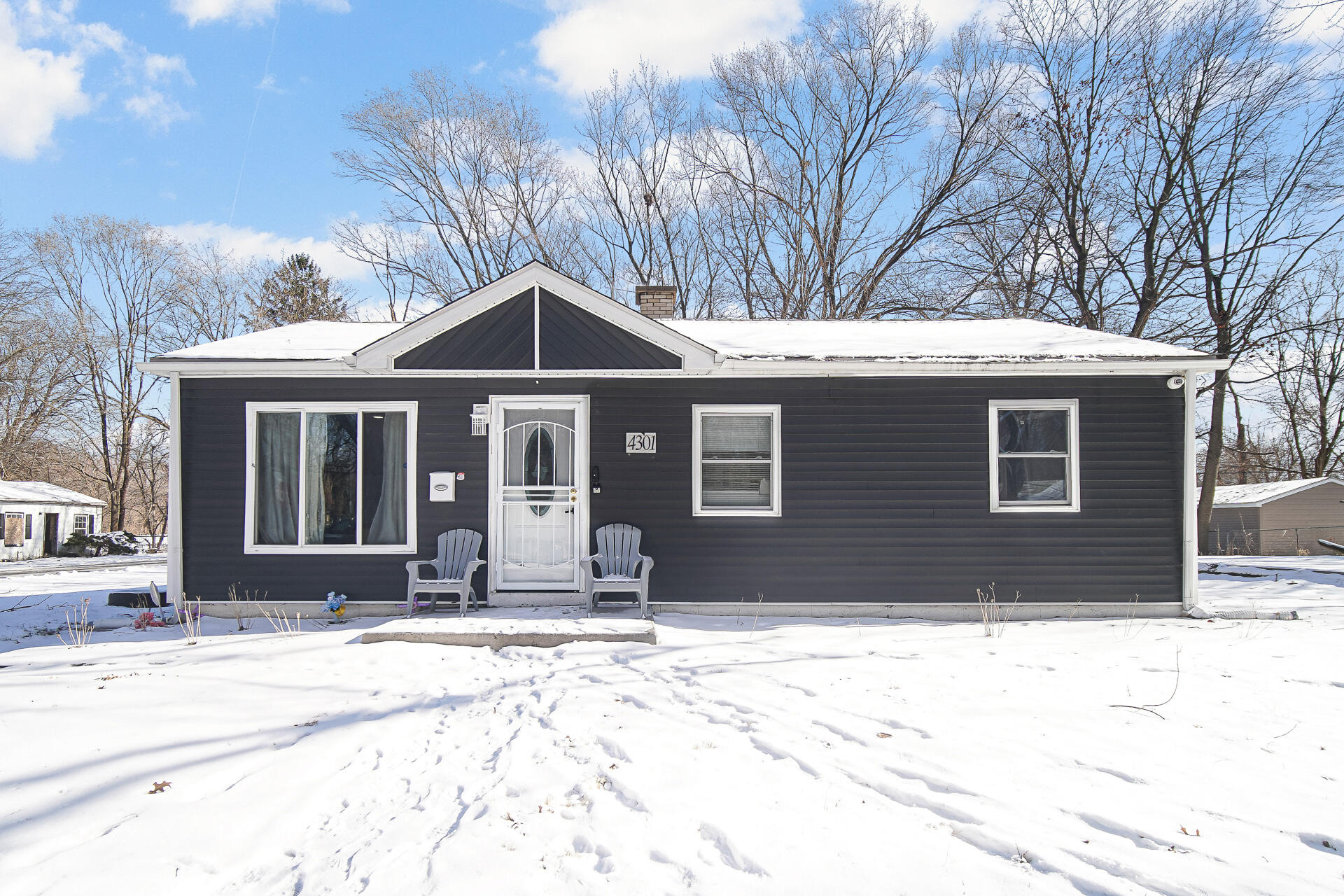 4301 Johnson Street Gary, IN 46408 - Photo 2 of 19 1920x1280