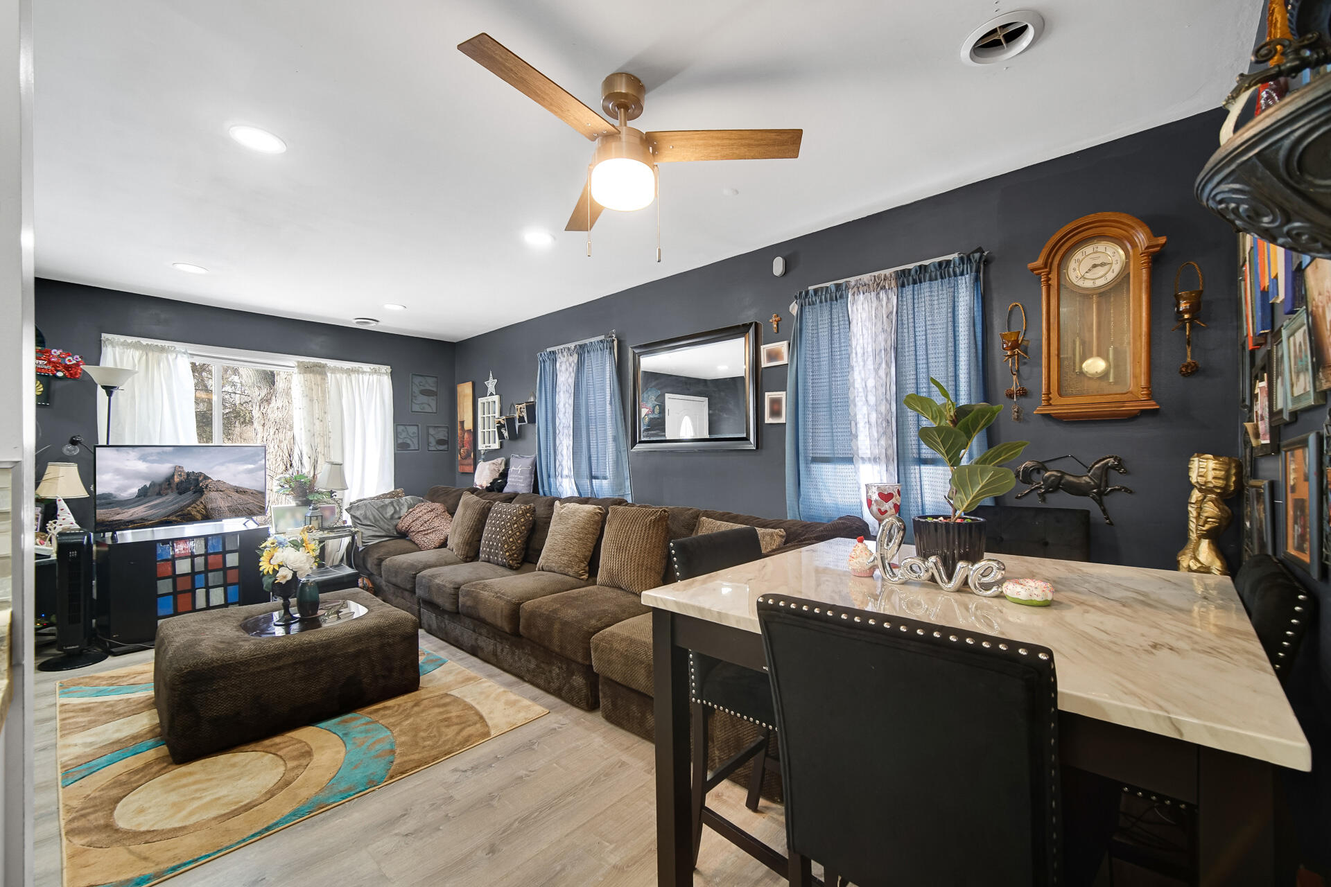 4301 Johnson Street Gary, IN 46408 - Photo 4 of 19 1920x1280