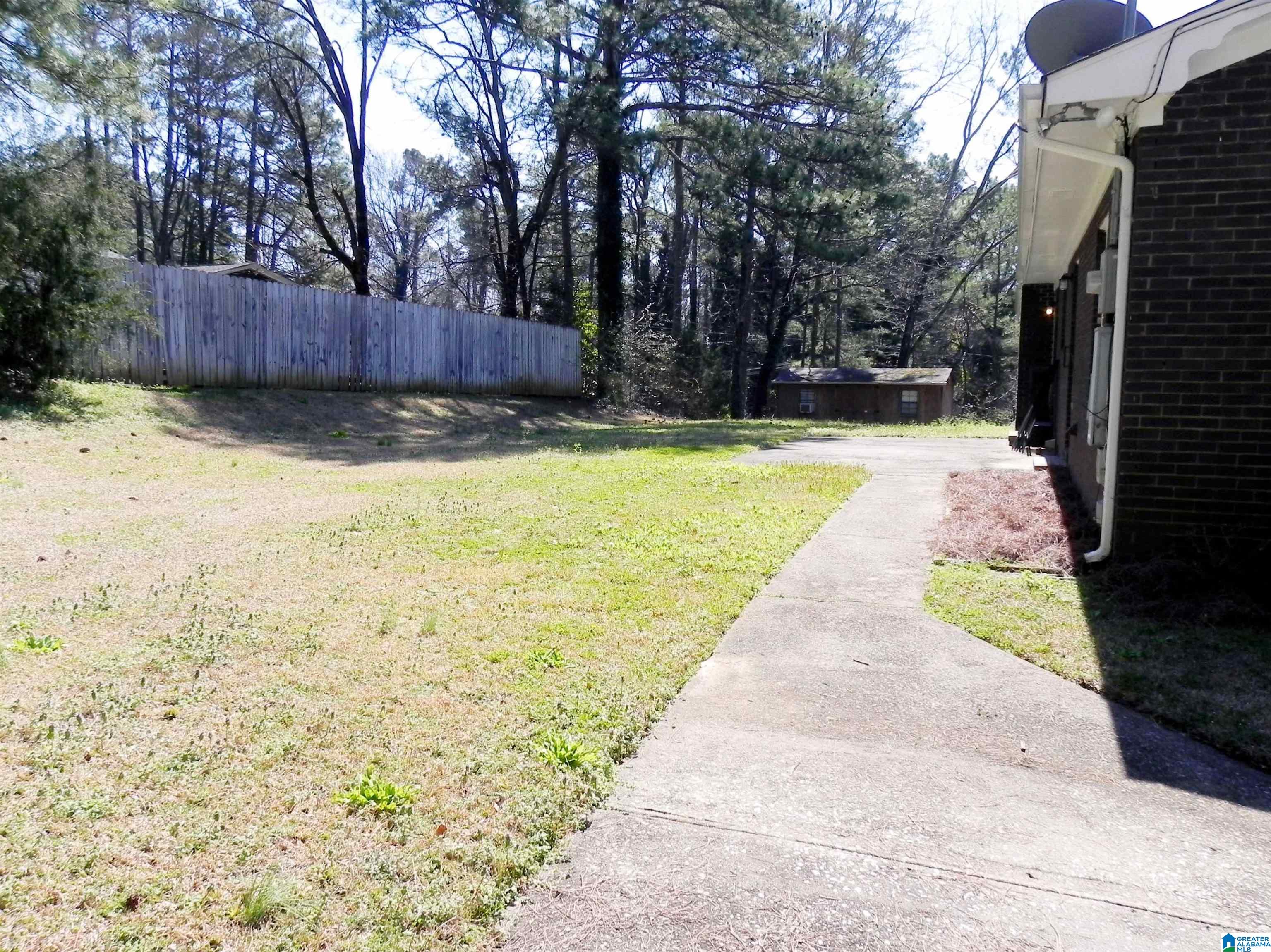 201 Shamrock Road Anniston, AL 36207 - Photo 43 of 46