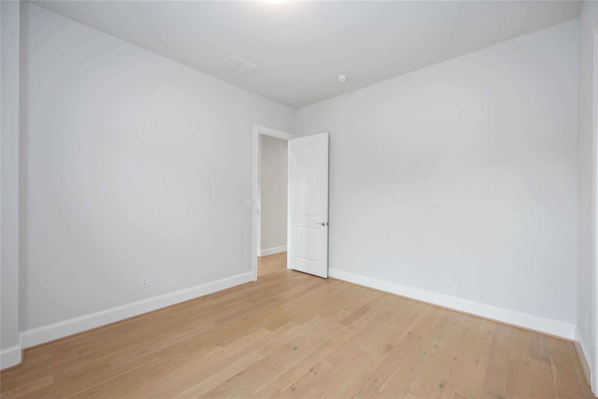 10919 Grove Tree Lane Houston, TX 77043 - Photo 21 of 43 a view of an empty room