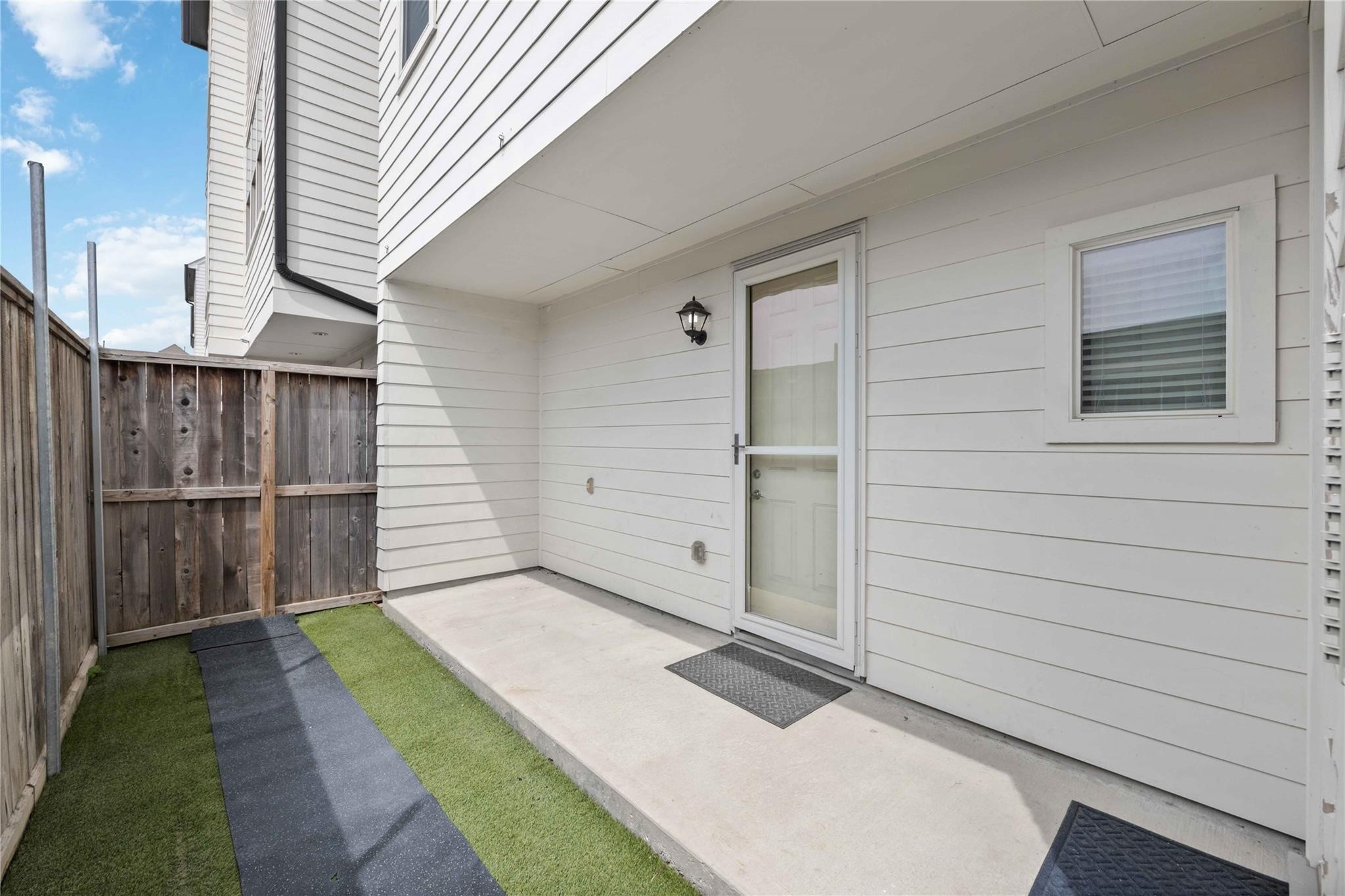 10919 Grove Tree Lane Houston, TX 77043 - Photo 41 of 43