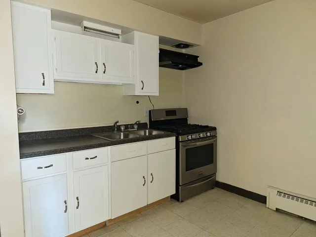 $900 | 506 Main Street, Unit 3, Marseilles, IL 61341