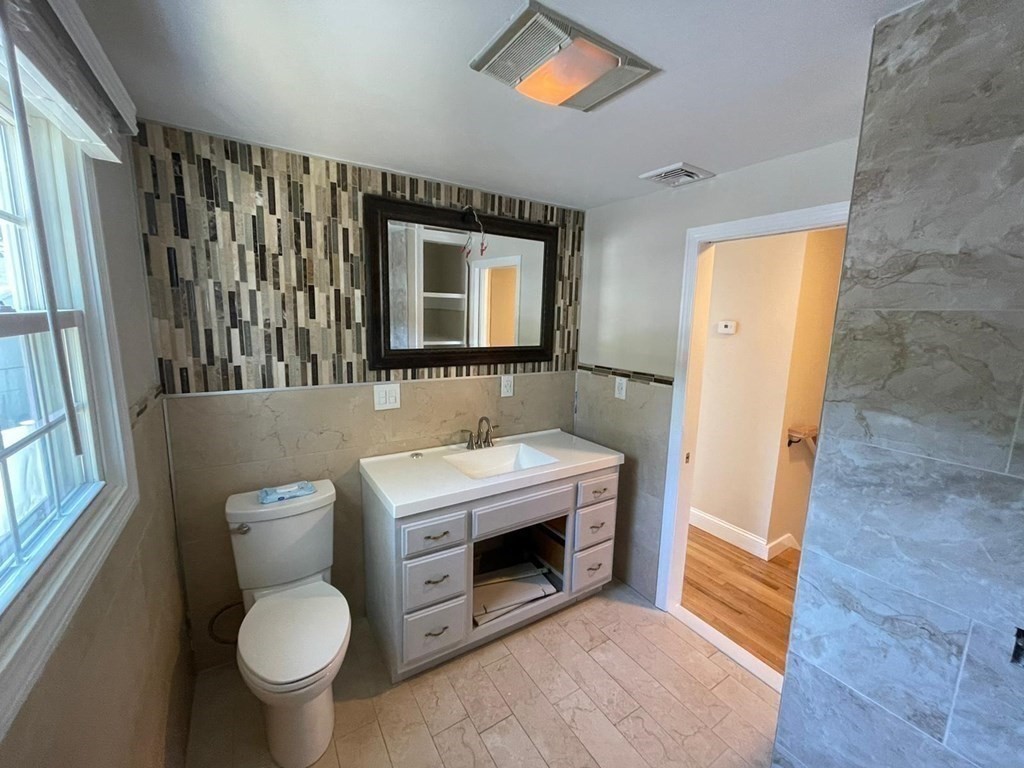 217 Cedar Brook Road Lynn, MA 01904 - Photo 15 of 32