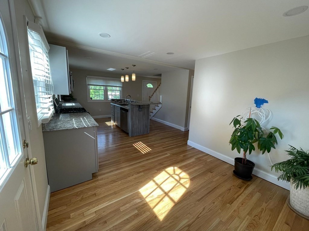 217 Cedar Brook Road Lynn, MA 01904 - Photo 7 of 32