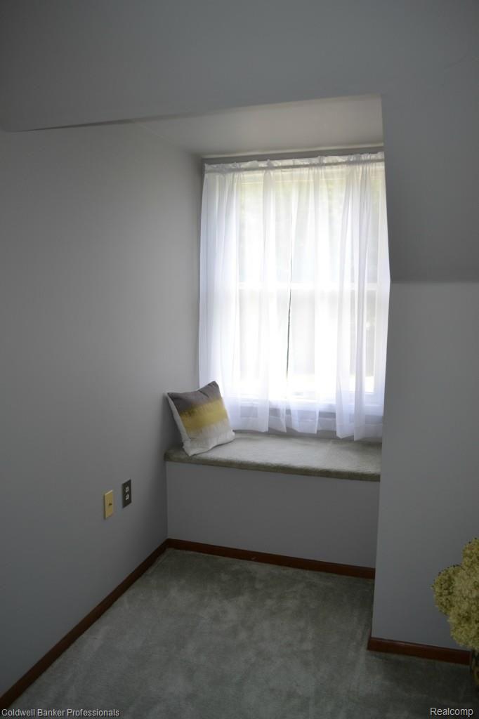2729 Reed Road Lapeer, MI 48446 - Photo 30 of 32 Bring your book!