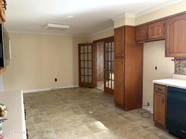 $325,000 | 107 Woodlawn Drive, Kingston, TN 37763