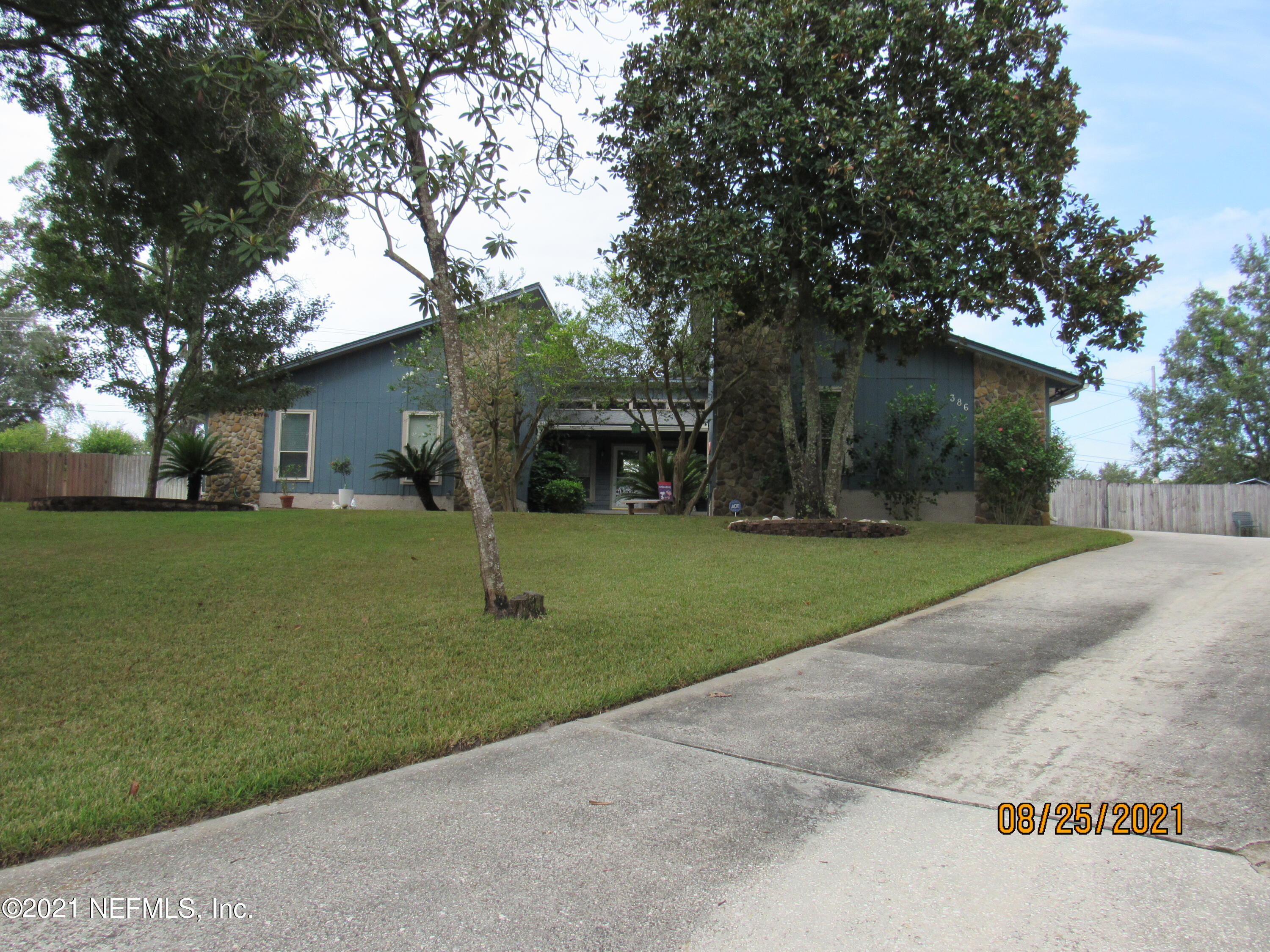 386 Foxridge Road Orange Park, FL 32065 - Photo 3 of 43 IMG_2240