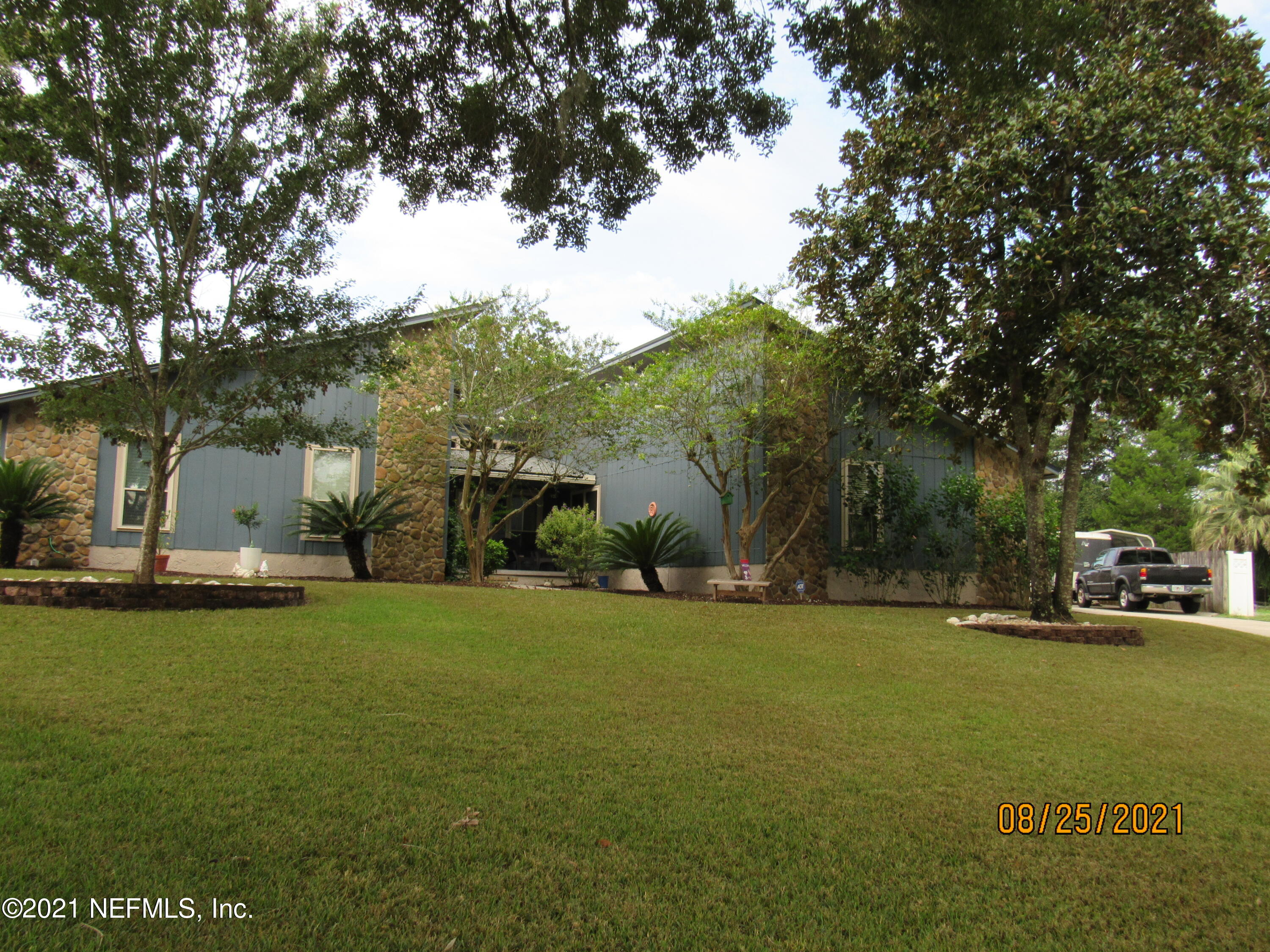 386 Foxridge Road Orange Park, FL 32065 - Photo 4 of 43 IMG_2241