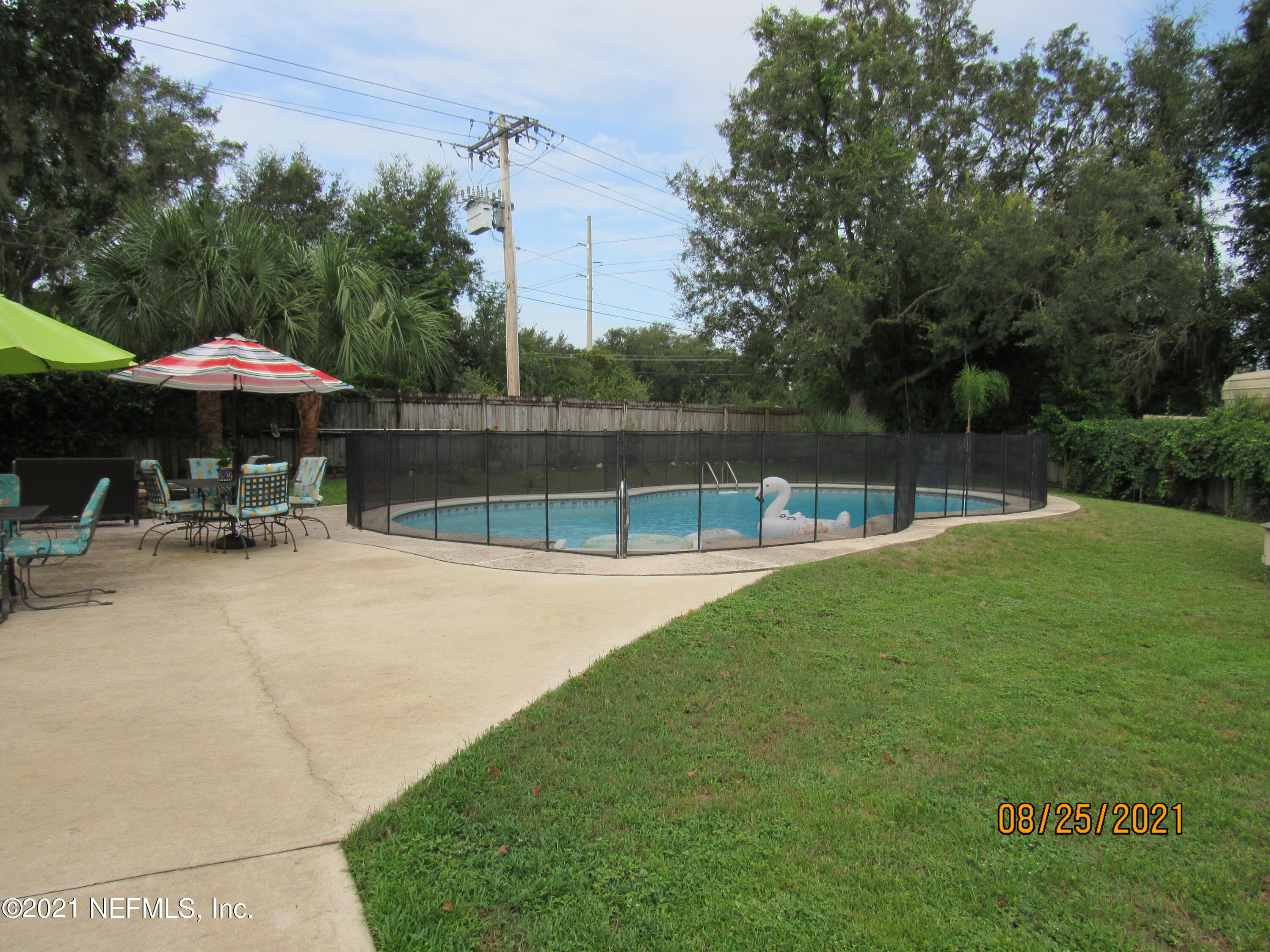 386 Foxridge Road Orange Park, FL 32065 - Photo 5 of 43 IMG_2243