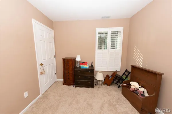 $155,900 | 101 East Cedar Lane, Owensville, MO 65066