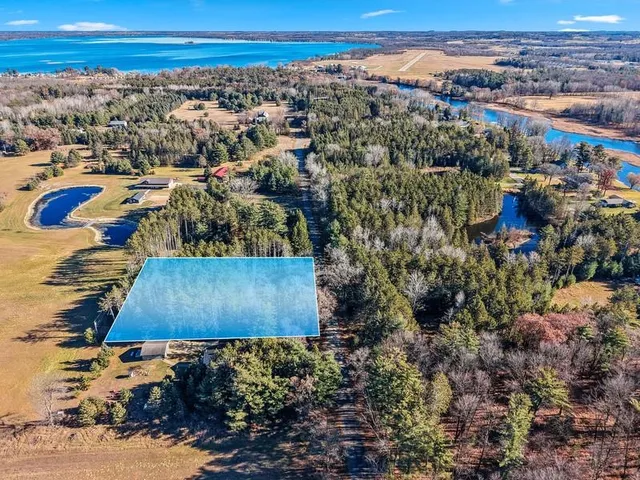 $37,000 | Pine Mead Avenue, Unit 2, Shawano, WI 54166