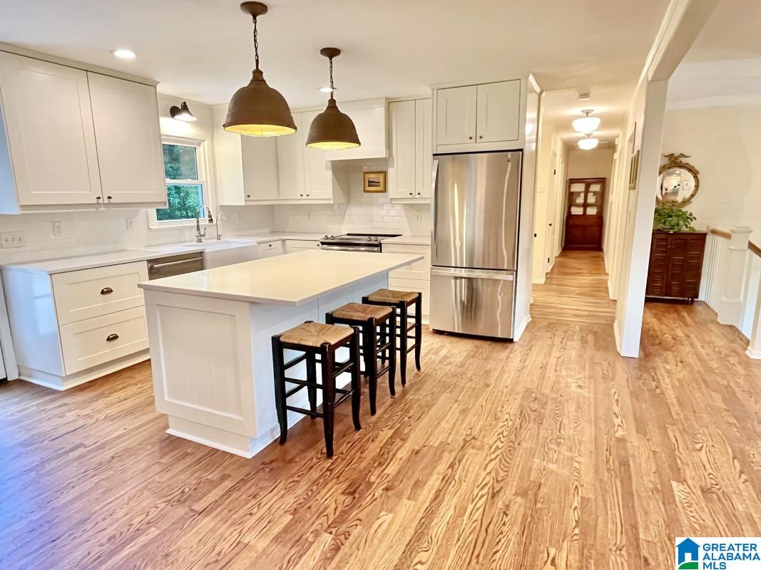 2713 Altadena Lake Road Birmingham, AL 35243 - Photo 6 of 45 Gallery Image 6