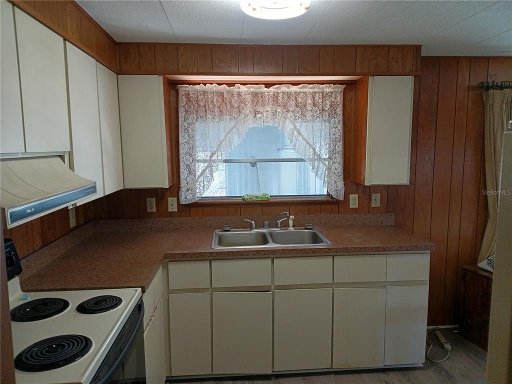 524 Oak Ridge West Lakeland, FL 33801 - Photo 7 of 15