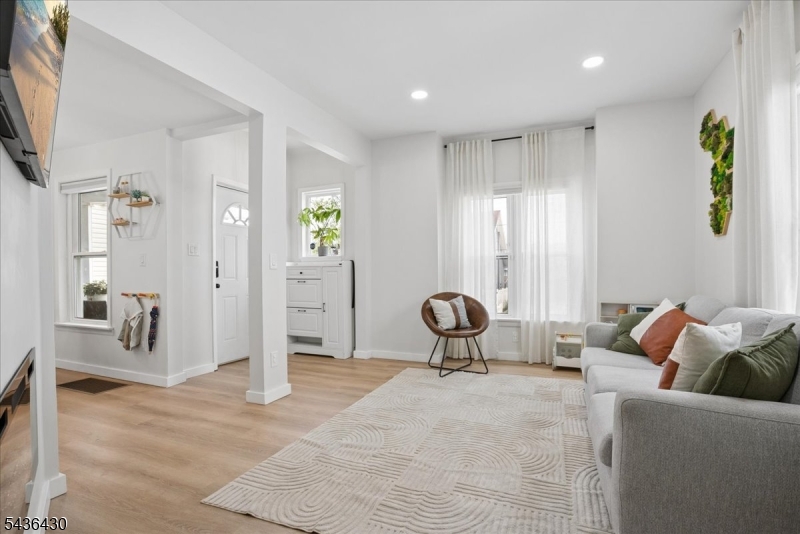 277 Grove Street East Rutherford, NJ 07073 - Photo 5 of 32