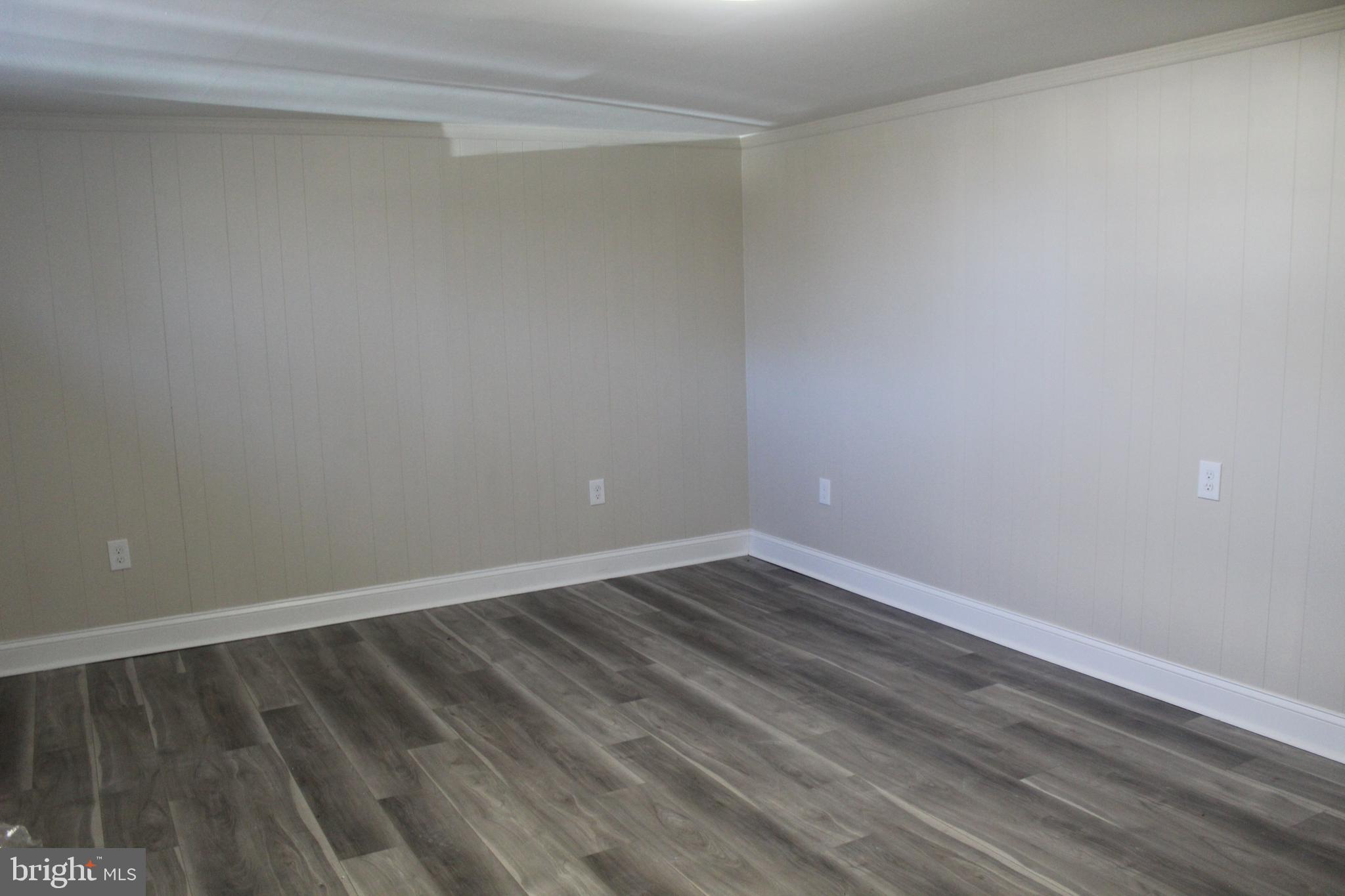 202 Cove Road Essex, MD 21221 - Photo 6 of 11 Gallery Image 6