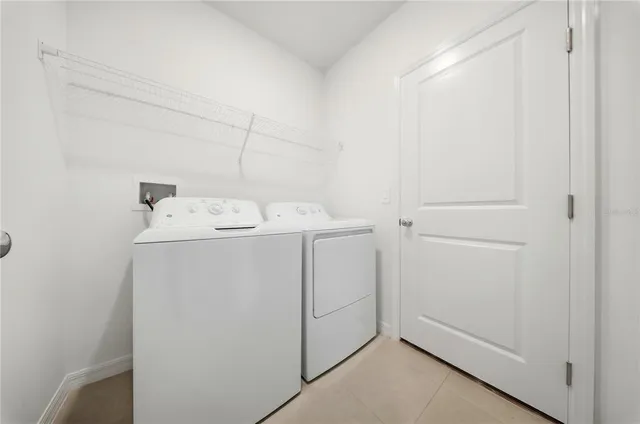 $3,200 | 5739 Purple Finch Avenue, Wimauma, FL 33598