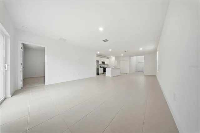 $3,200 | 5739 Purple Finch Avenue, Wimauma, FL 33598