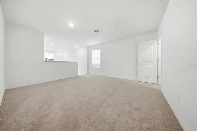 $3,200 | 5739 Purple Finch Avenue, Wimauma, FL 33598