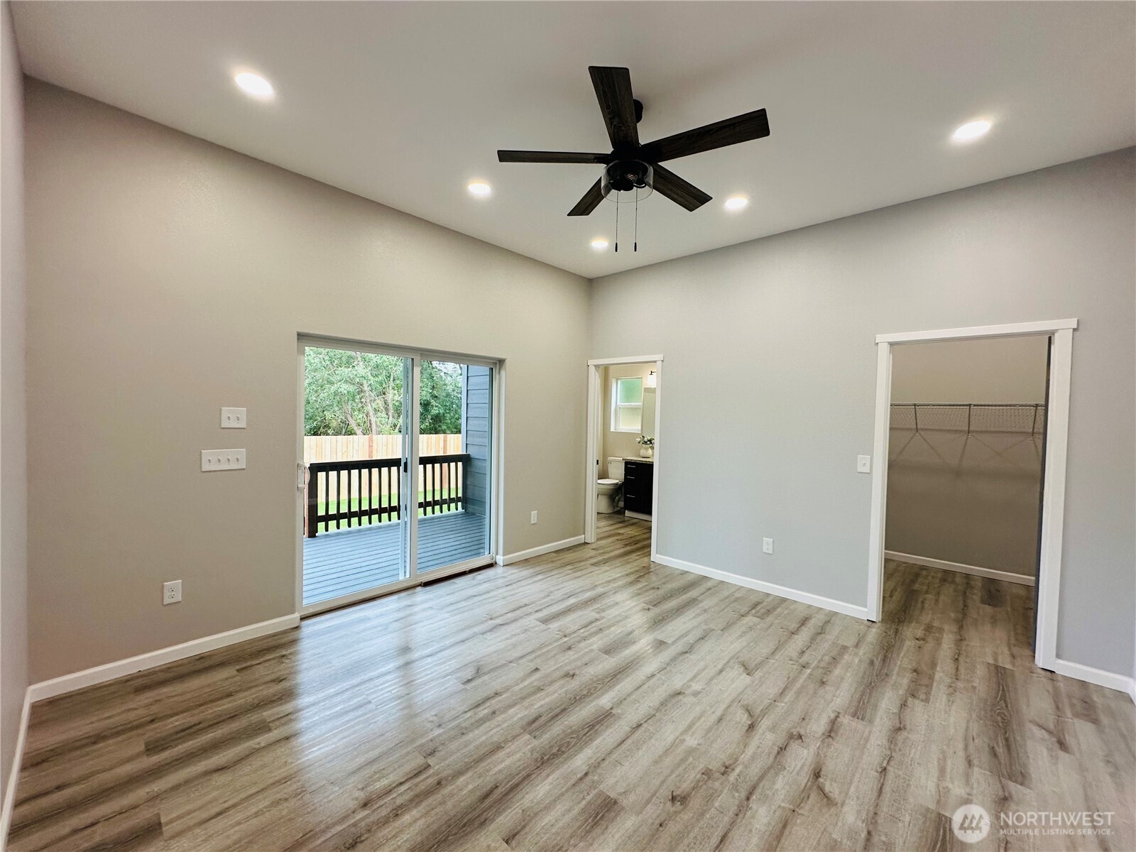 2015 Harding Road Aberdeen, WA 98520 - Photo 11 of 29 Gallery Image 11
