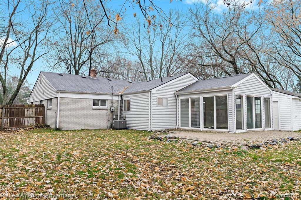 4801 Rioview Drive Clarkston, MI 48346 - Photo 22 of 28