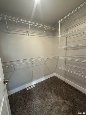 $2,550 | 4519 Castle Pines Drive, Springfield, IL 62711