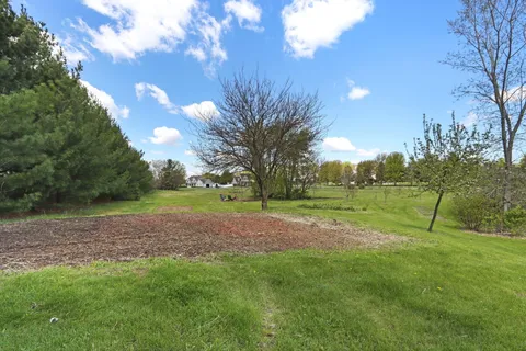 $735,000 | 28411 72nd Place, Salem Lakes, WI 53168