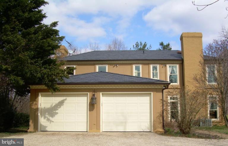 2698 Zulla Road The Plains, VA 20198 - Photo 16 of 28 Garage 1