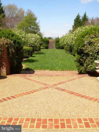 2698 Zulla Road The Plains, VA 20198 - Photo 25 of 28 Terrace overlooking the formal gardens.