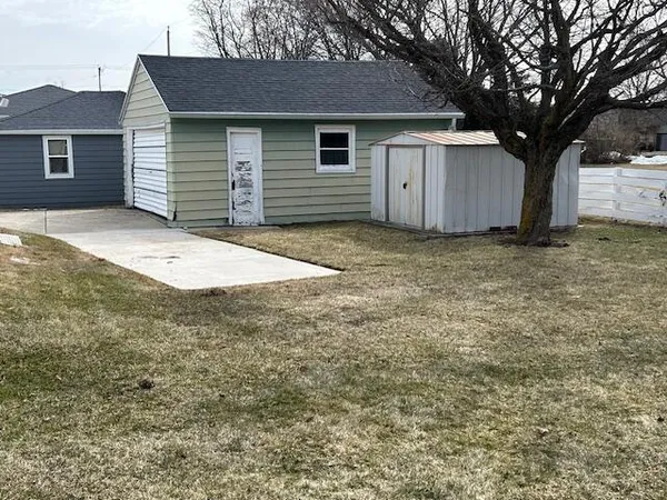 $259,900 | 2221 Mayflower Avenue, Sheboygan, WI 53083