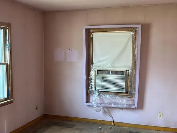 $259,900 | 2221 Mayflower Avenue, Sheboygan, WI 53083