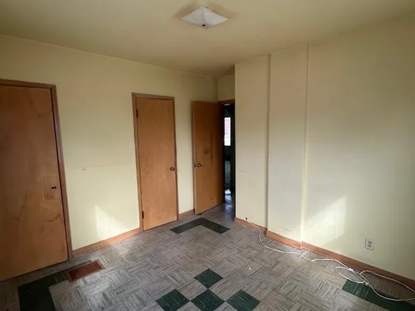 $259,900 | 2221 Mayflower Avenue, Sheboygan, WI 53083