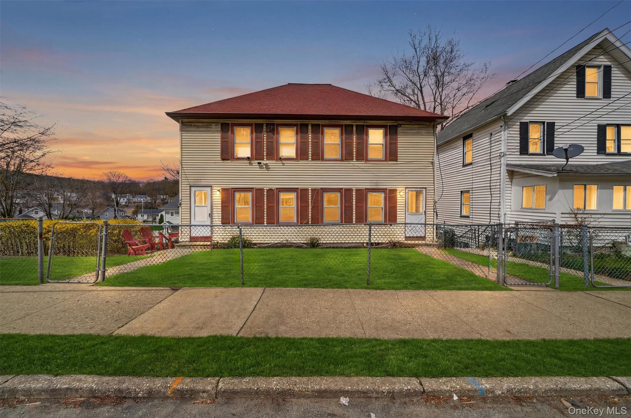 664-666 North Division Street