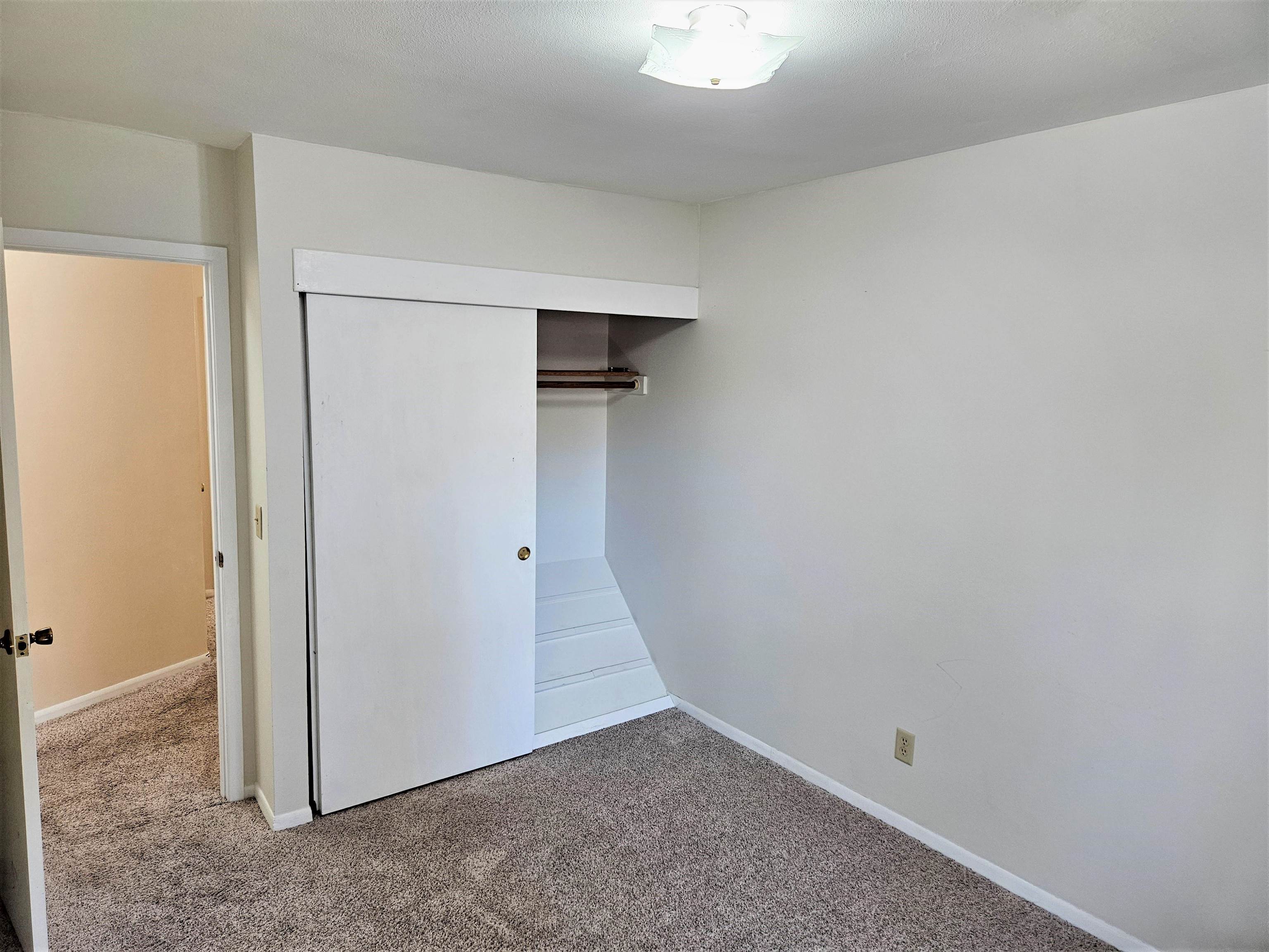872 Castle Road Fond du Lac, WI 54935 - Photo 14 of 33 Gallery Image 14