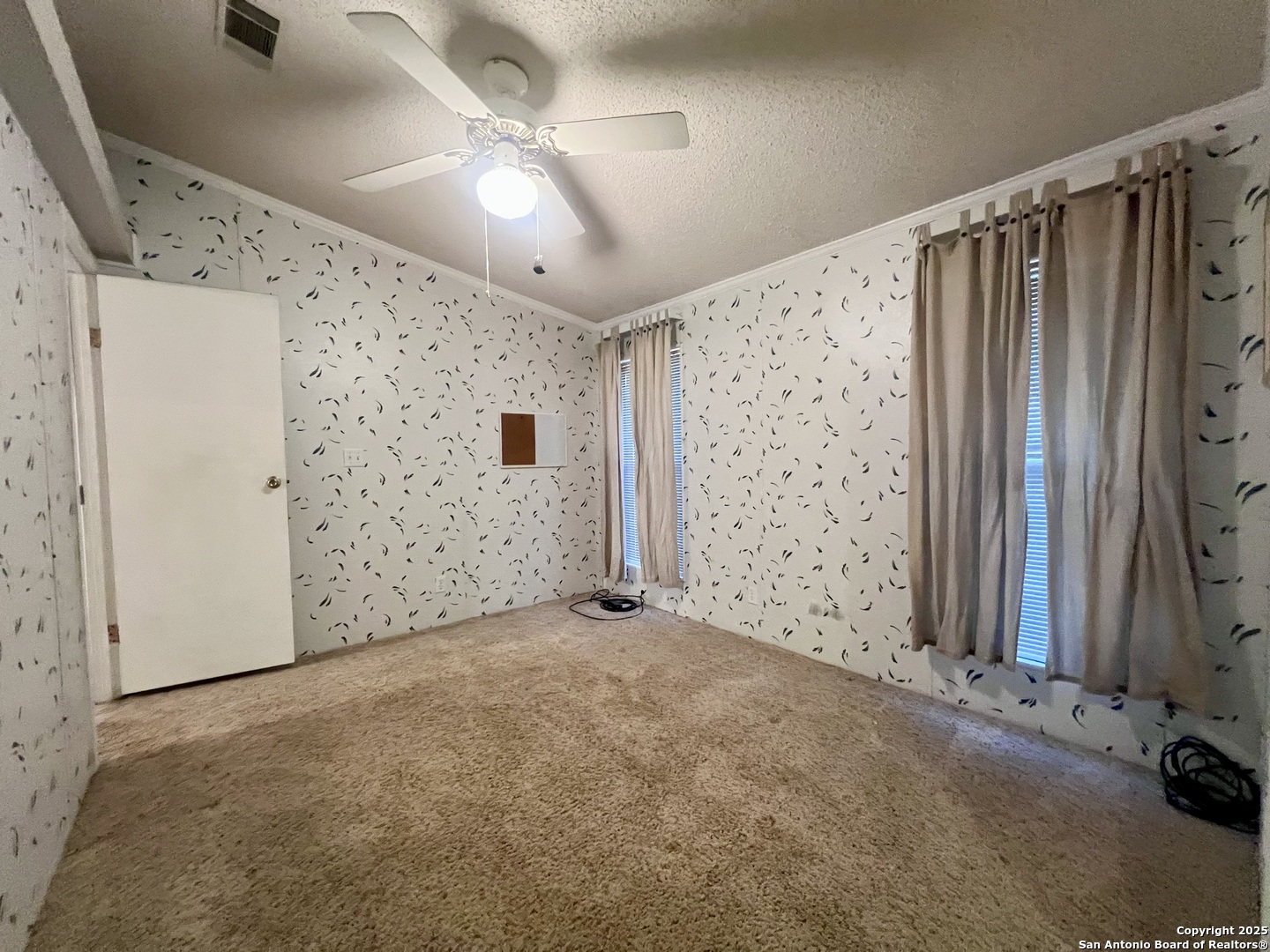 445 S Trail Pleasanton, TX 78064 - Photo 31 of 47