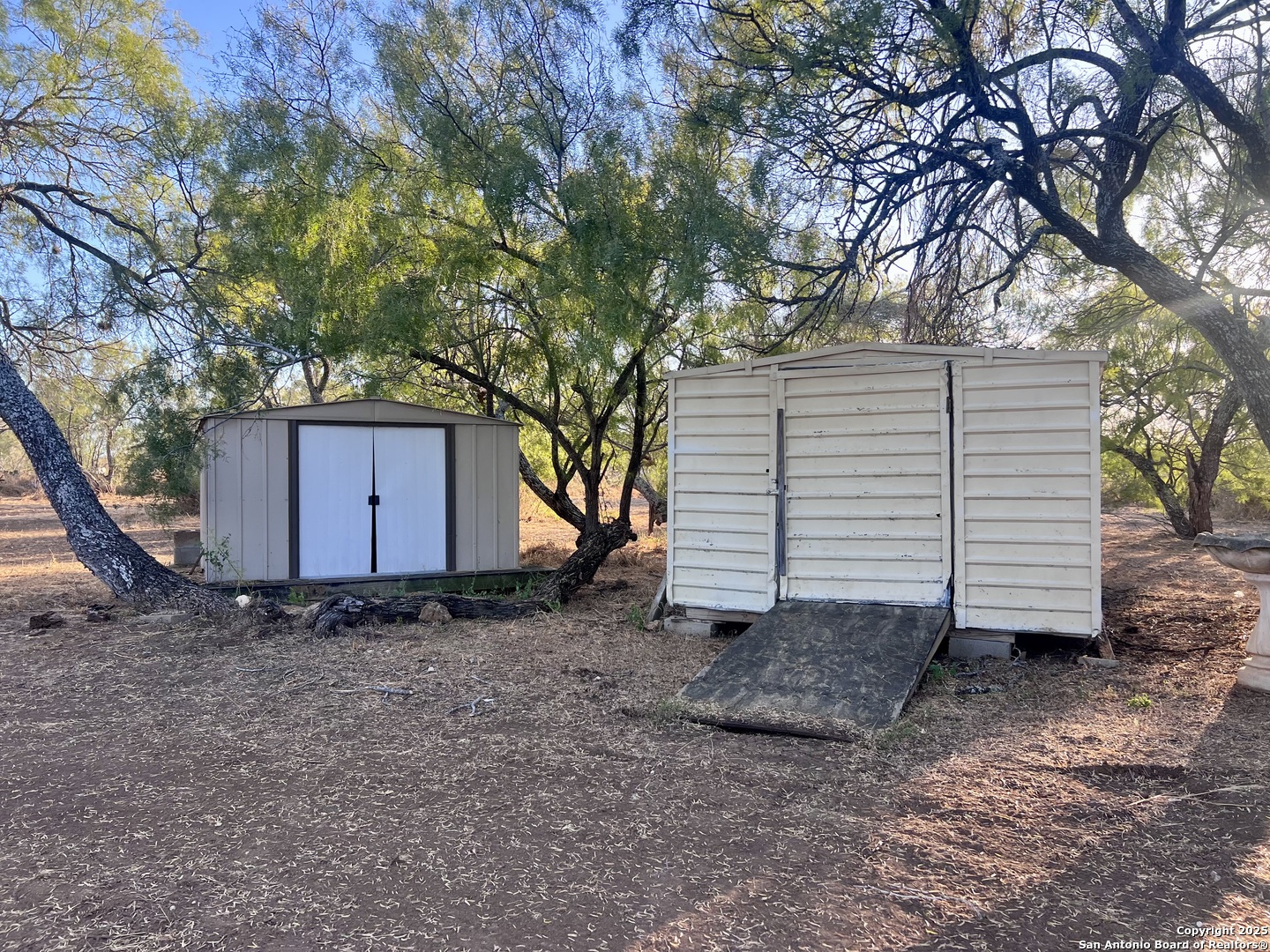 445 S Trail Pleasanton, TX 78064 - Photo 43 of 47