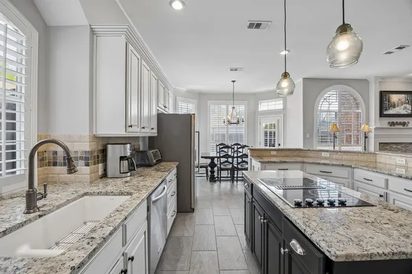 $785,000 | 4540 Meadow Ridge Drive, Plano, TX 75093