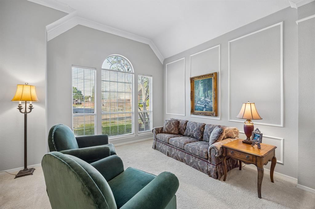 4540 Meadow Ridge Drive Plano, TX 75093 - Photo 5 of 40