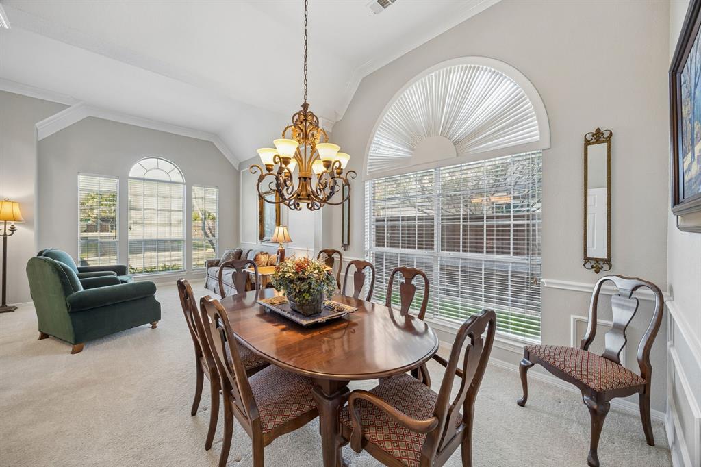 4540 Meadow Ridge Drive Plano, TX 75093 - Photo 7 of 40