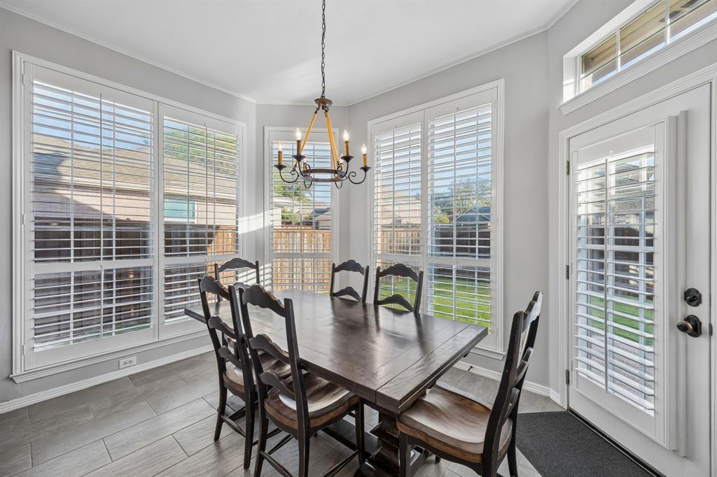 4540 Meadow Ridge Drive Plano, TX 75093 - Photo 8 of 40