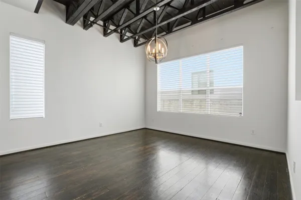 $3,000 | 4704 Crawford Street, Houston, TX 77004