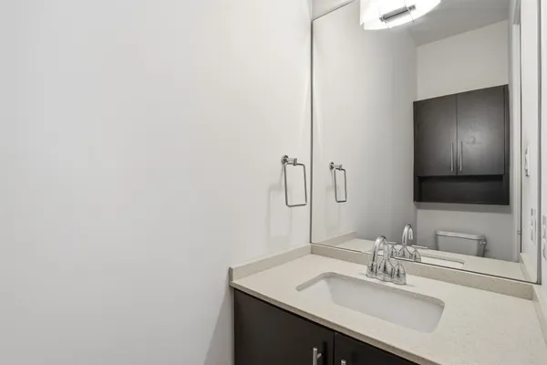 $3,000 | 4704 Crawford Street, Houston, TX 77004