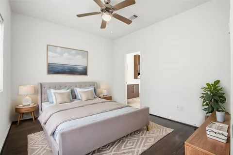 $3,000 | 4704 Crawford Street, Houston, TX 77004