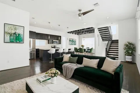 $3,000 | 4704 Crawford Street, Houston, TX 77004